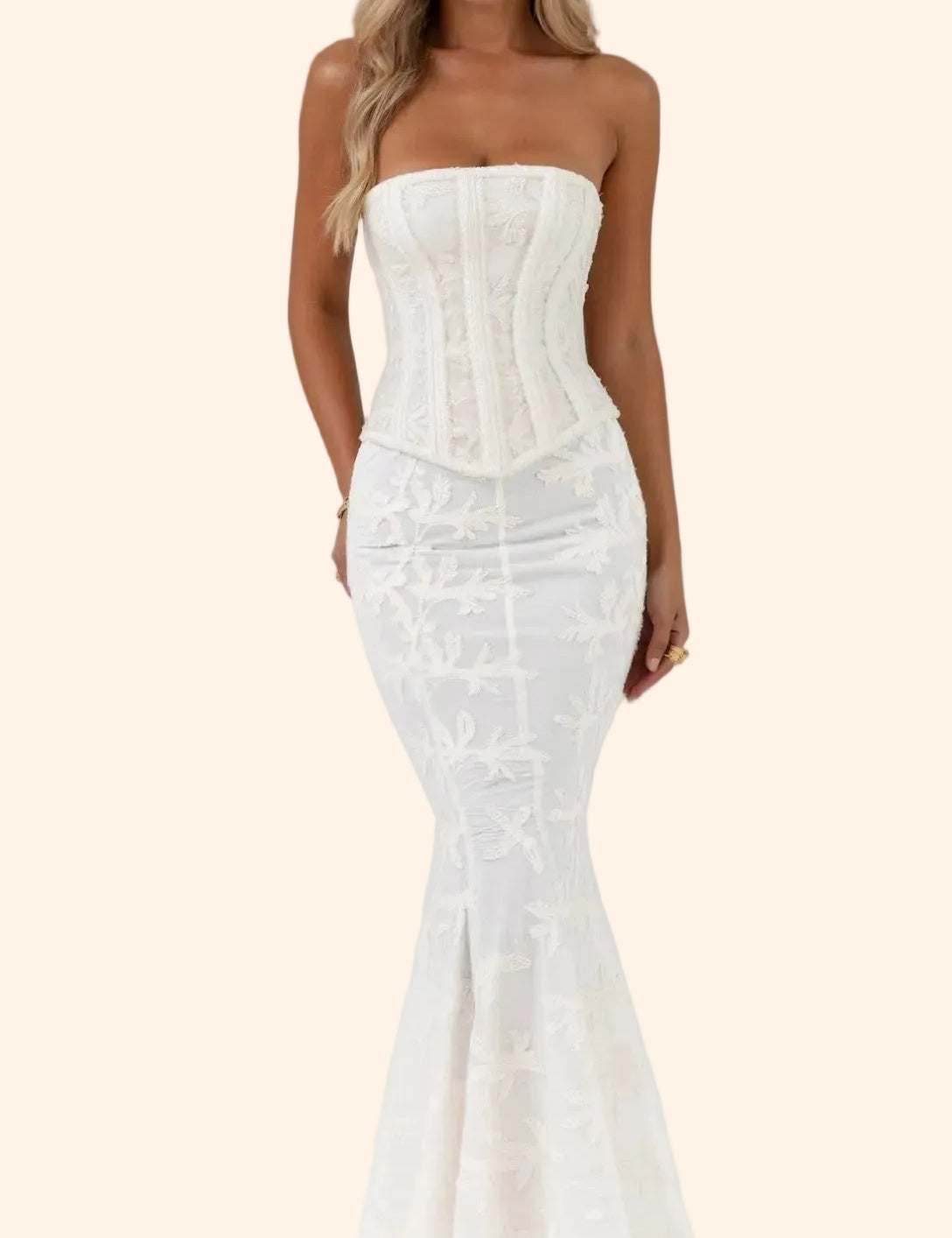 rosa-mae-anastasia-maxi-dress-maxi-dresses-white-8827271.jpg